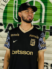 CAMISETA ATLETICO NACIONAL VISITANTE PARCHES LIBERTADORES CON ESCUDO 3D 2025