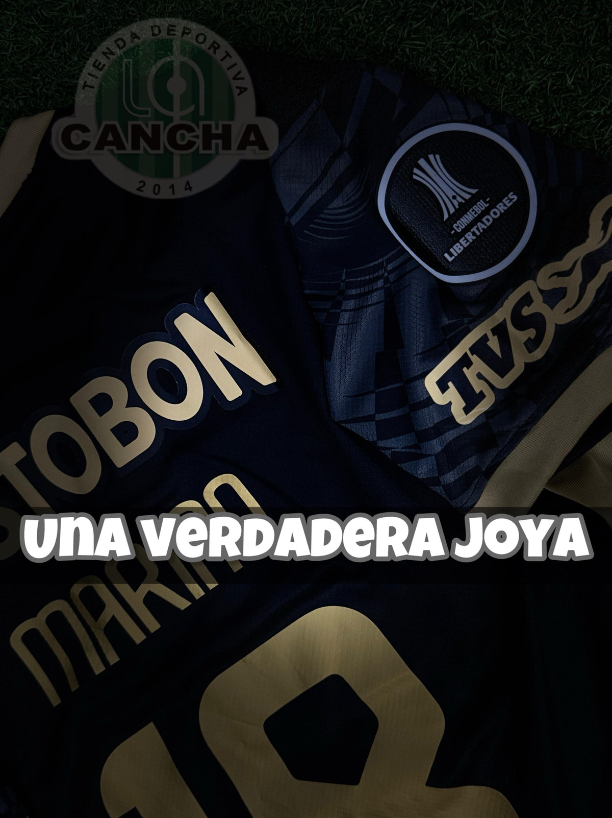 CAMISETA ATLETICO NACIONAL VISITANTE PARCHES LIBERTADORES CON ESCUDO 3D 2025