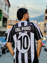 CAMISETA JUVENTUS RETRO LOCAL 2002