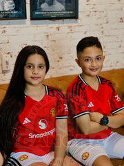 CONJUNTO MANCHESTER UNITED LOCAL 2025/2026 NIÑO