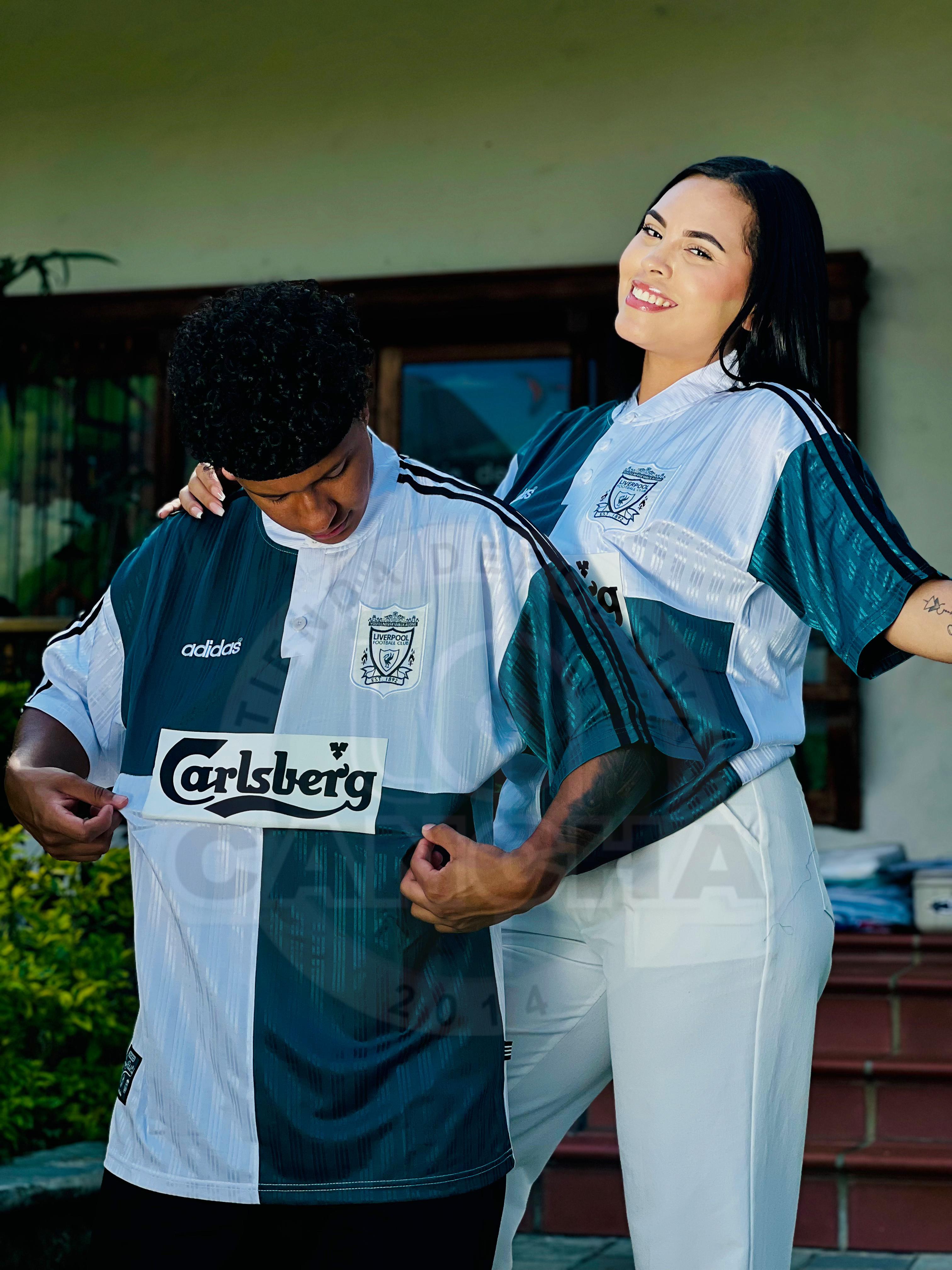 CAMISETA LIVERPOOL RETRO VISITANTE 1995/1996 – LA CANCHA TIENDA