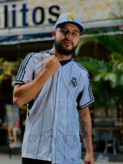 CAMISETA REAL MADRID BEISBOLERA 2025