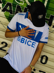 CAMISETA UNIVERSIDA CATOLICA DE CHILE LOCAL 2025