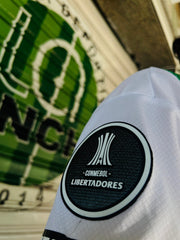CAMISETA ATLETICO NACIONAL LOCAL PARCHES LIBERTADORES 2025/2026