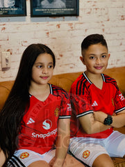 CONJUNTO MANCHESTER UNITED LOCAL 2025/2026 NIÑO