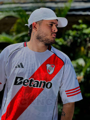 CAMISETA RIVER PLATE LOCAL 2025/2026