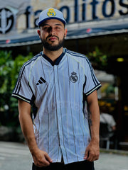 CAMISETA REAL MADRID BEISBOLERA 2025