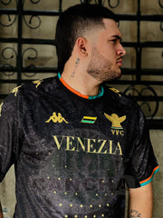 CAMISETA VENEZIA RETRO LOCAL 2021/2022