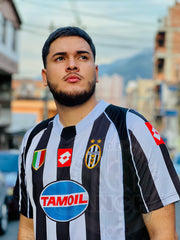 CAMISETA JUVENTUS RETRO LOCAL 2002