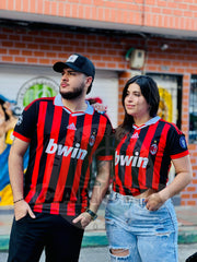 CAMISETA MILAN RETRO LOCAL 2010