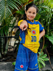 CAMISETA SELECCION COLOMBIA RETRO LOCAL 2001 NIÑO