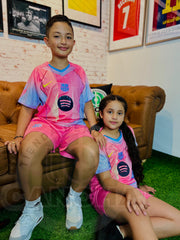 CONJUNTO BARCELONA VERSION ESPECIAL ROSADA 2025 KIDS