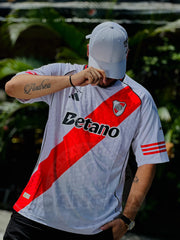 CAMISETA RIVER PLATE LOCAL 2025/2026
