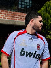 CAMISETA MILAN RETRO VISITANTE 2006/2007