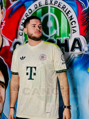 CAMISETA BAYERN MUNICH OKTOBERFEST 2025
