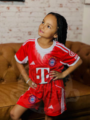 CONJUNTO BAYER MUNCHEN LOCAL 2025 NIÑO